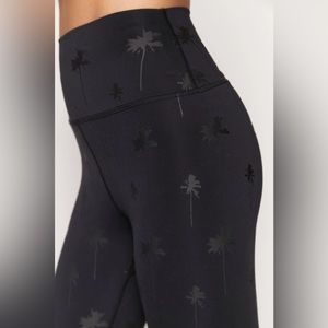 Spiritual gangster - Intent Tonal Palm High Waist Legging - S - NWOT